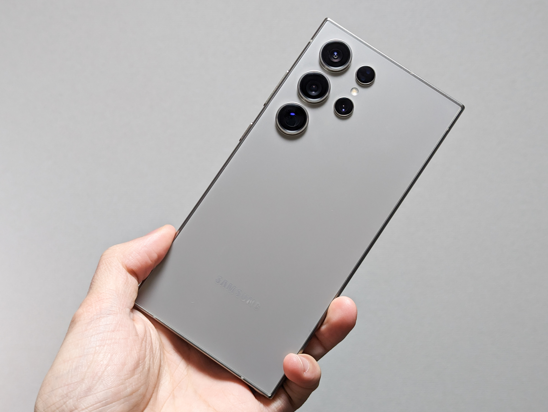 Galaxy S24 Ultra」「Galaxy S24」、夜間の撮影性能を写真や動画で