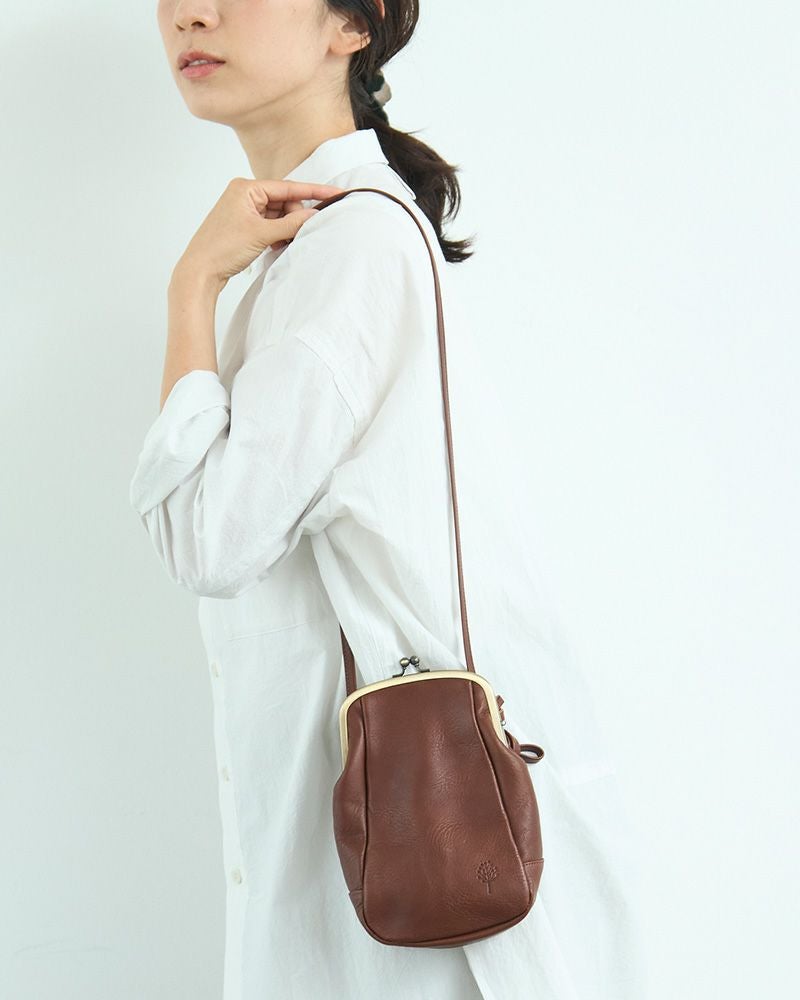 コンパクトで軽いショルダーバッグ「ドロップツリー がま口 ワン