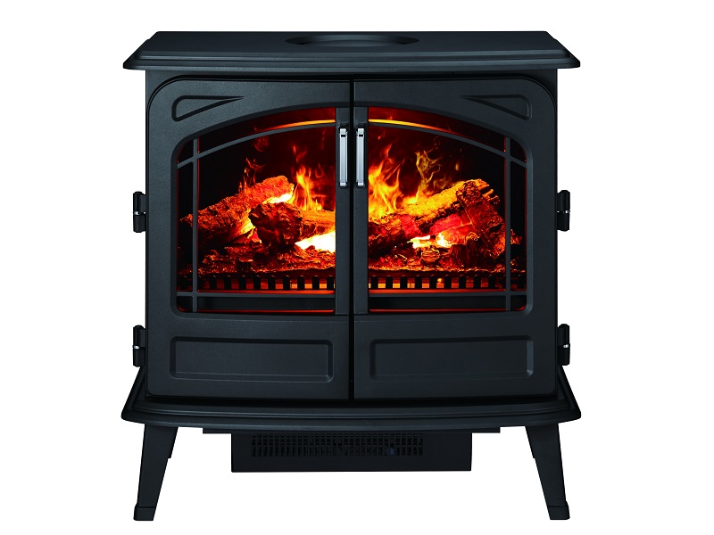 ディンプレックス、リアルな炎を再現した家庭用「電気暖炉」シリーズ新