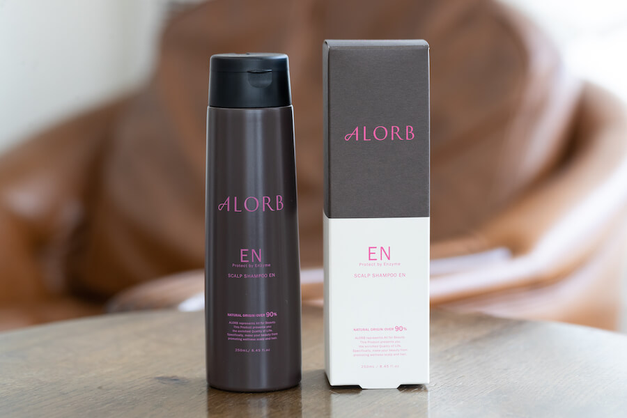 アローブ スキャルプシャンプー EN (250ml) - 髪と頭皮を大切に考えた