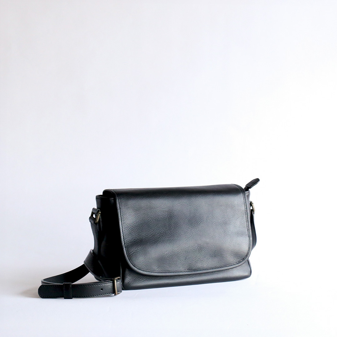 ホーガンズアレイ/レザーショルダーバッグ | 香久山鞄