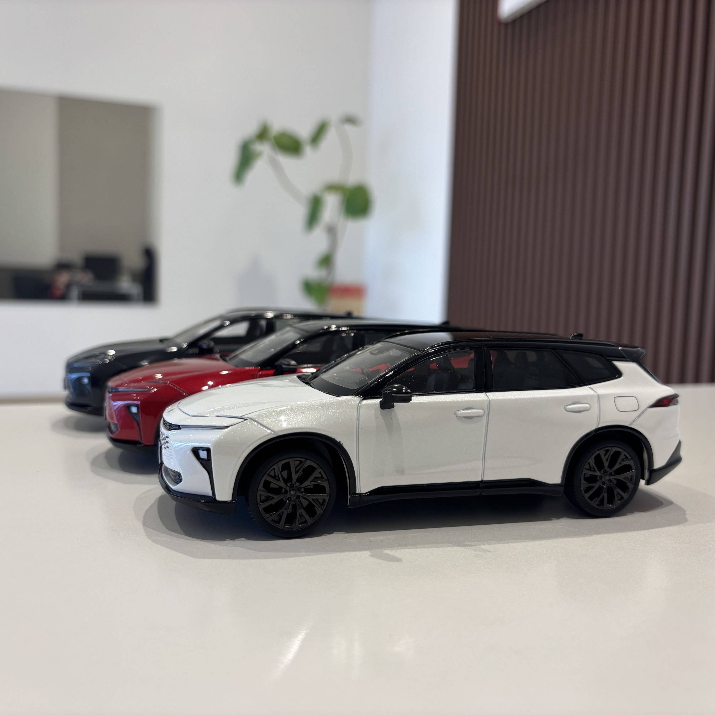 クラウン（エステート）ミニカー、撮ってみました