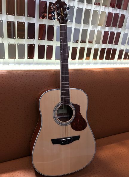 ジェームス アコースティックギター J-300D NAT 買取実績