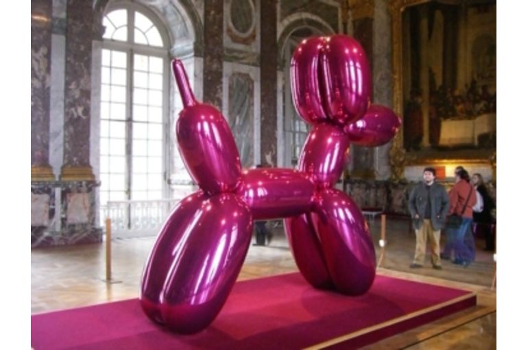 ジェフ・クーンズとはどんな現代アーティスト？代表作品が約100億円で