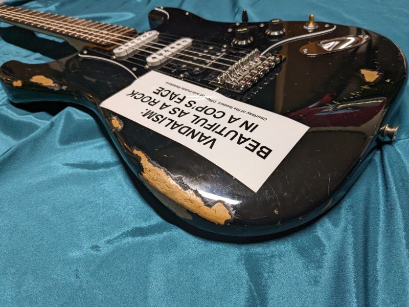 や*ま様 カートコバーン ヴァンダリズム ストラトモデル や*ま様