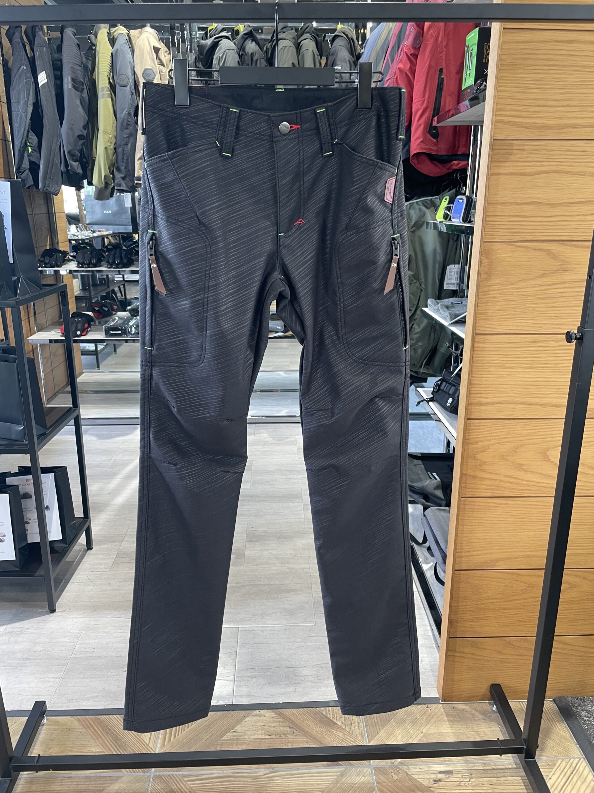 カワサキ エクスパンドウィンドカットパンツ ご紹介 | KAWASAKI-ZONE