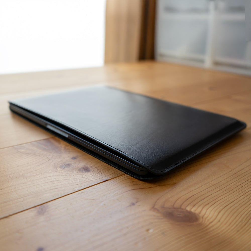 職人が作るレザースリーブ 14インチMacBook Pro 用 – 国立商店