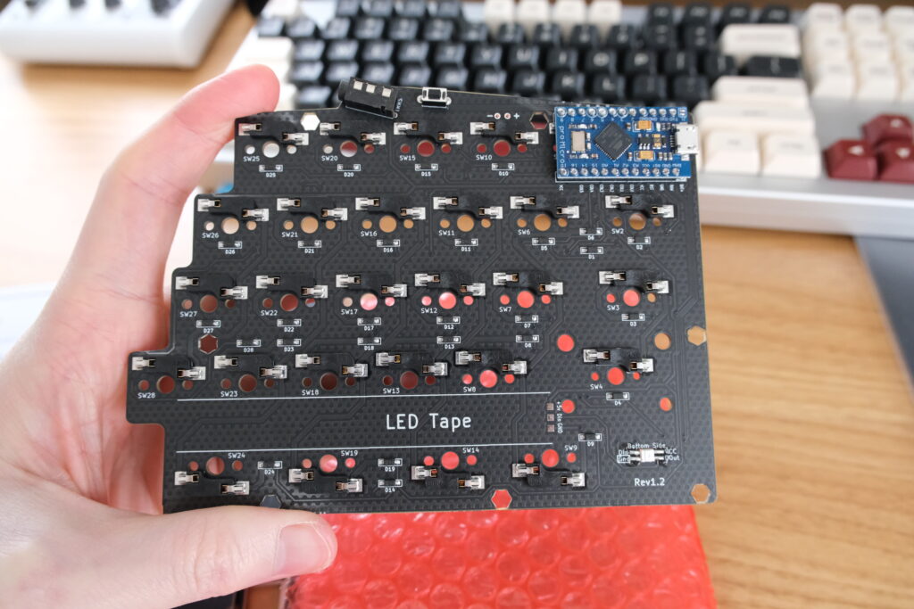 分割キーボード7sProが到着。初心者が「はんだ付け済み簡単キット」を