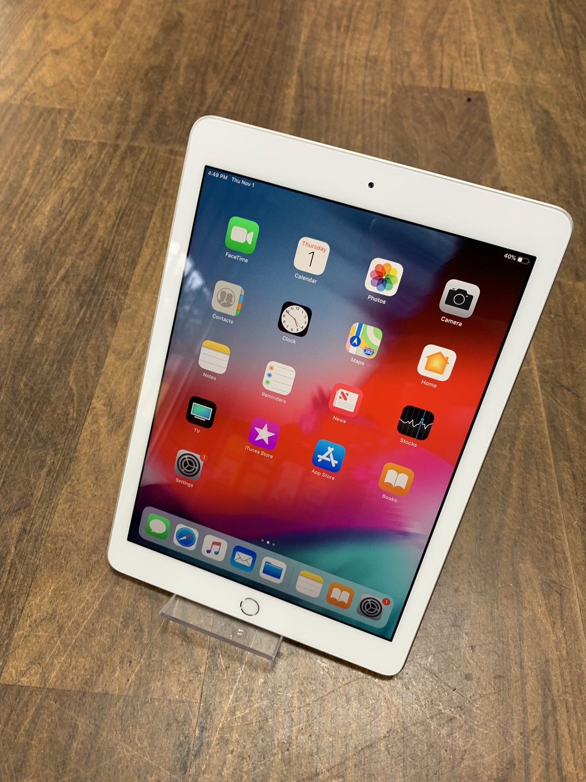 Apple iPad Air 2, 2nd Generation, 9.7in (64GB, 128GB) Wi-Fi Retina
