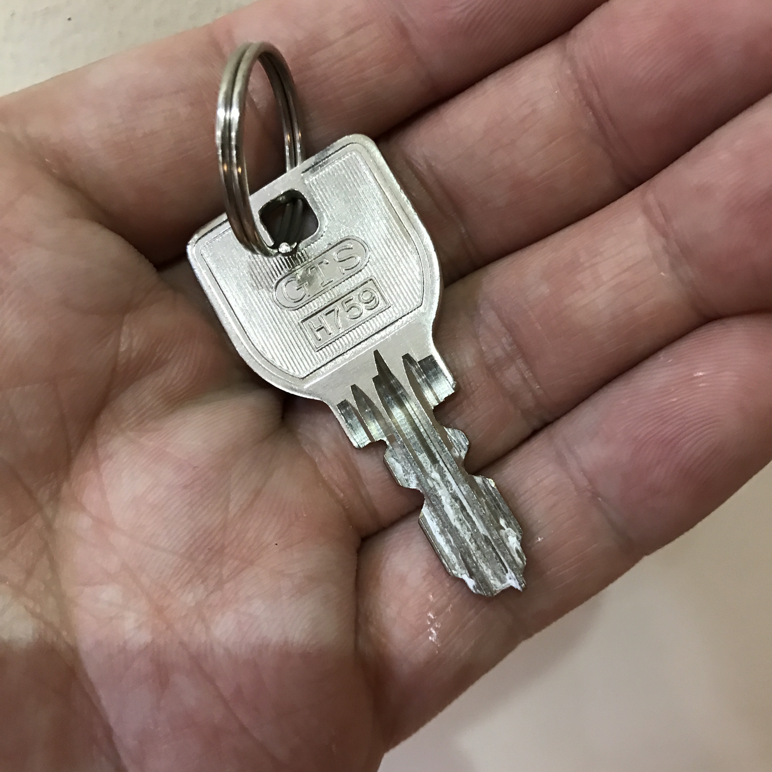 MIWA 鍵折れ トラブル対応 | キーワールド江坂