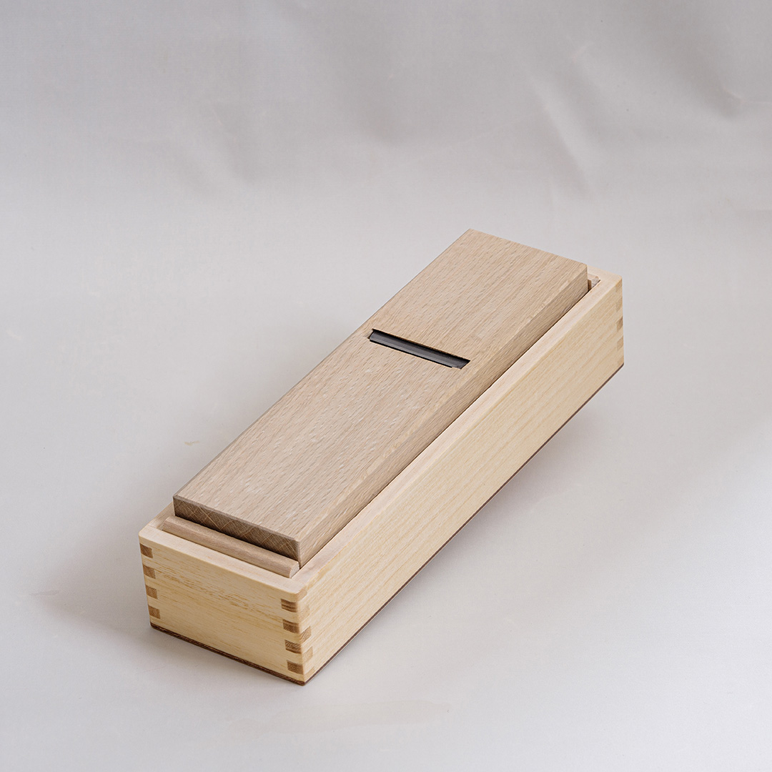 かつお節削り器「絹花」（小） - 五十嵐鰹節 | 本物の味をご家庭で