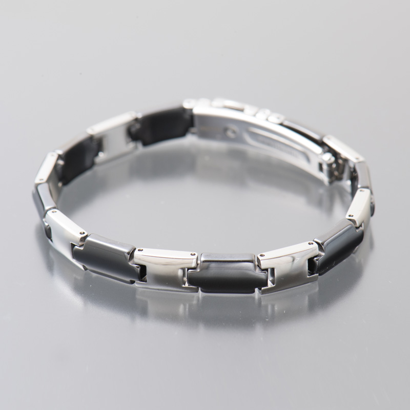 グッドハーツネックレス メタリック八角形 – 人・商品・サービスを通じ