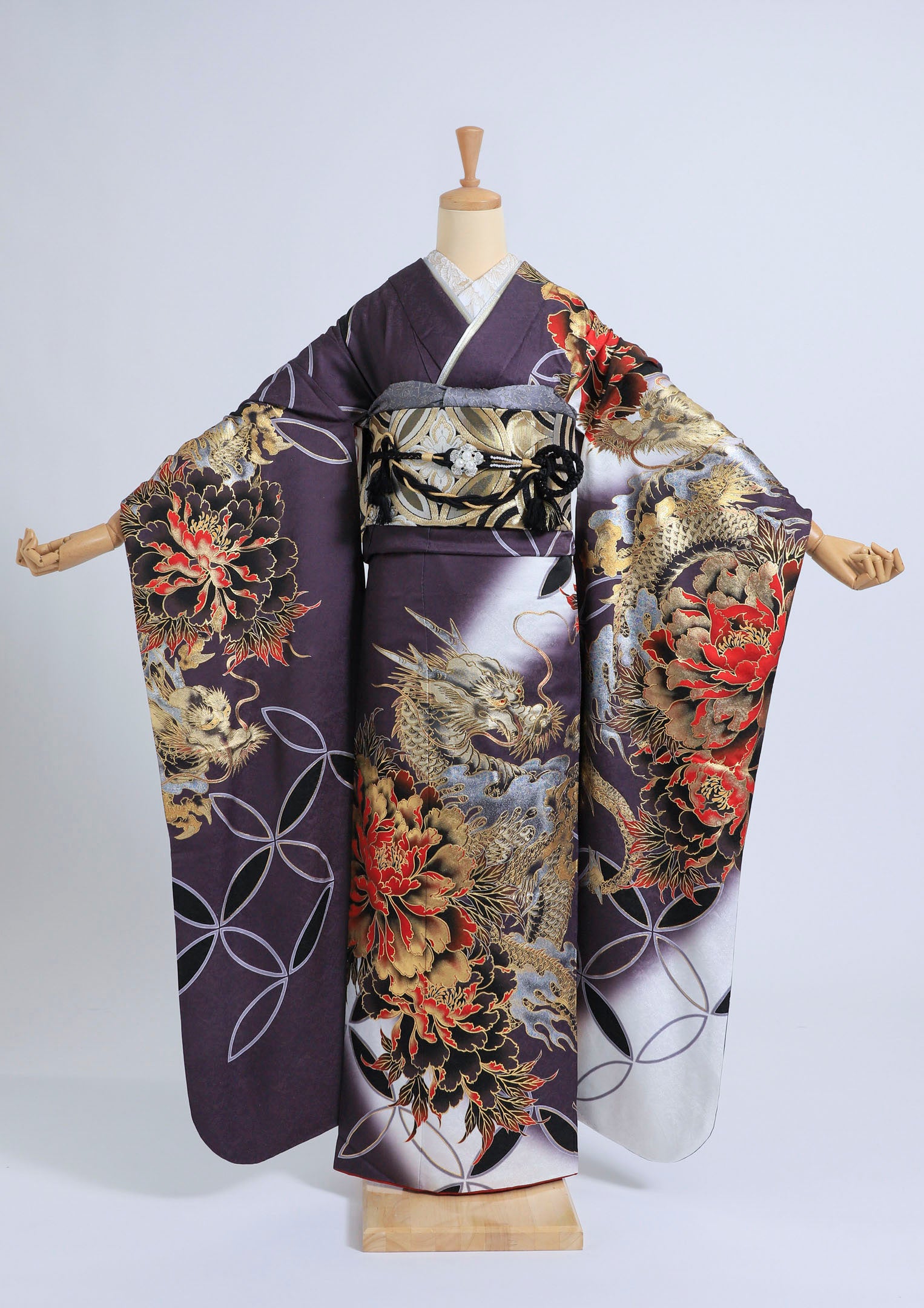 振袖ネットレンタル：紫に白ぼかし】昇竜が強い女性を演出する振袖/KH