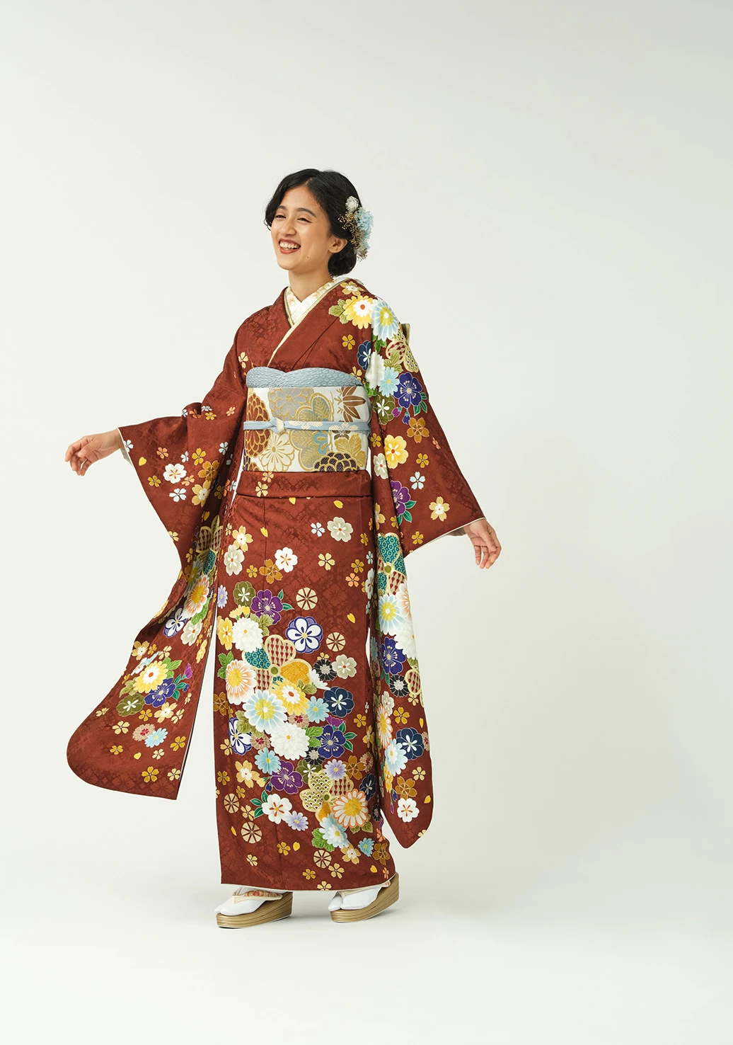 振袖／菊日和／茶 | 振袖レンタル·購入や成人式の着付けは「きものやまと」