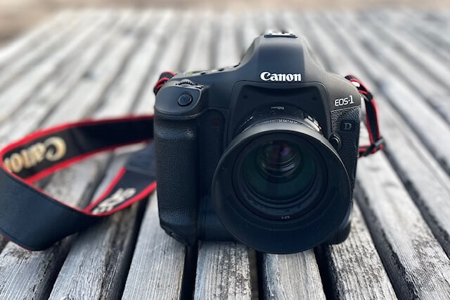 シャッターを切ることがこれほど楽しいとは。往年のプロ機、Canon EOS