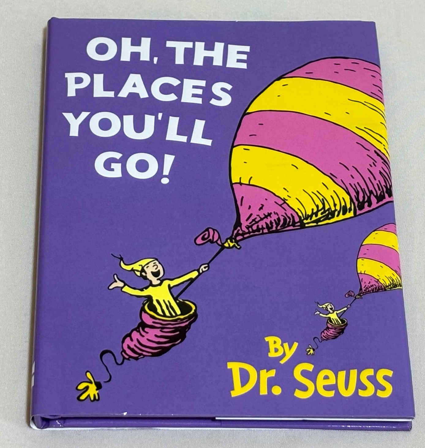 英語絵本】Oh, the Places You'll Go!（Dr. Seuss／ミニハードカバー