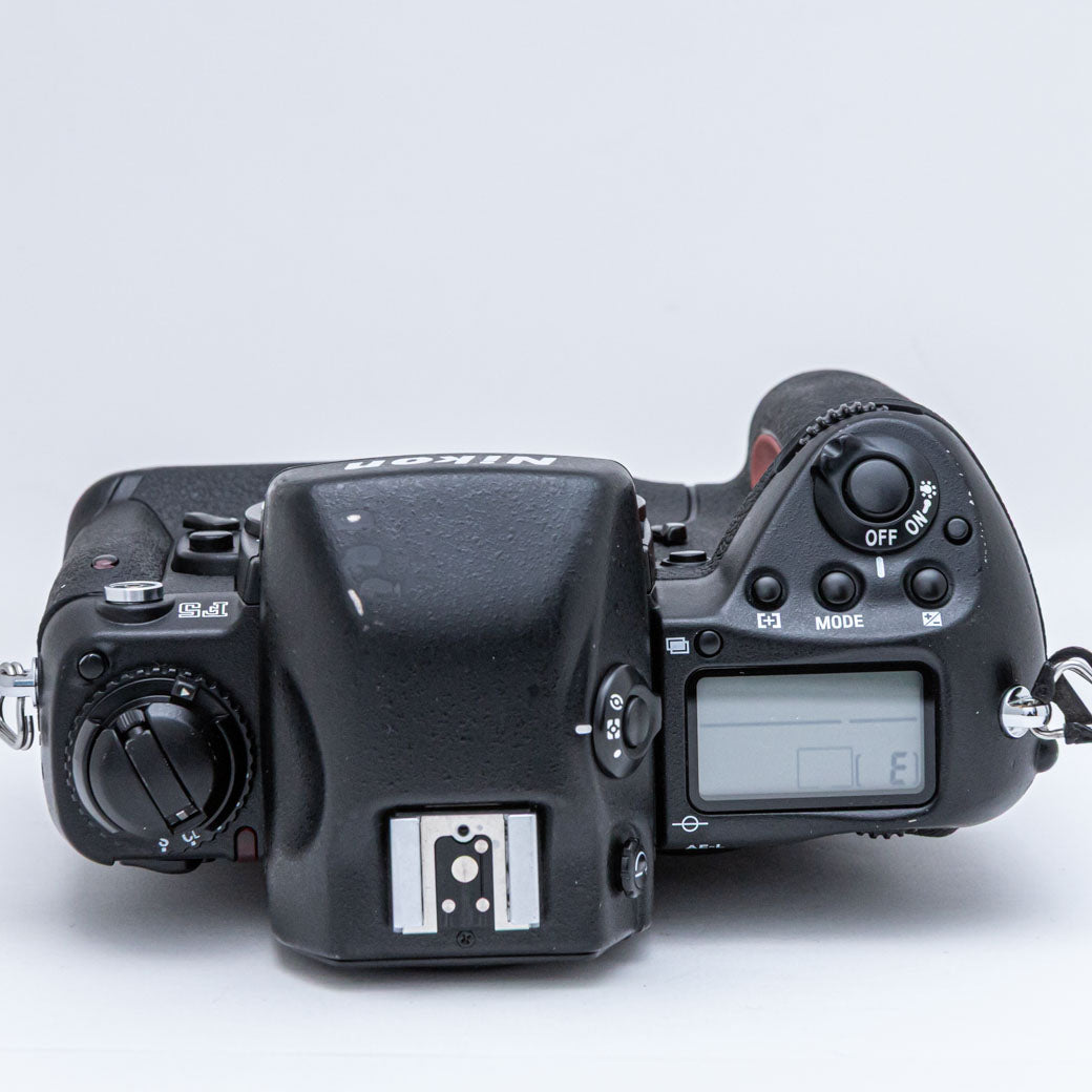 Nikon F5 – ねりま中古カメラきつね堂