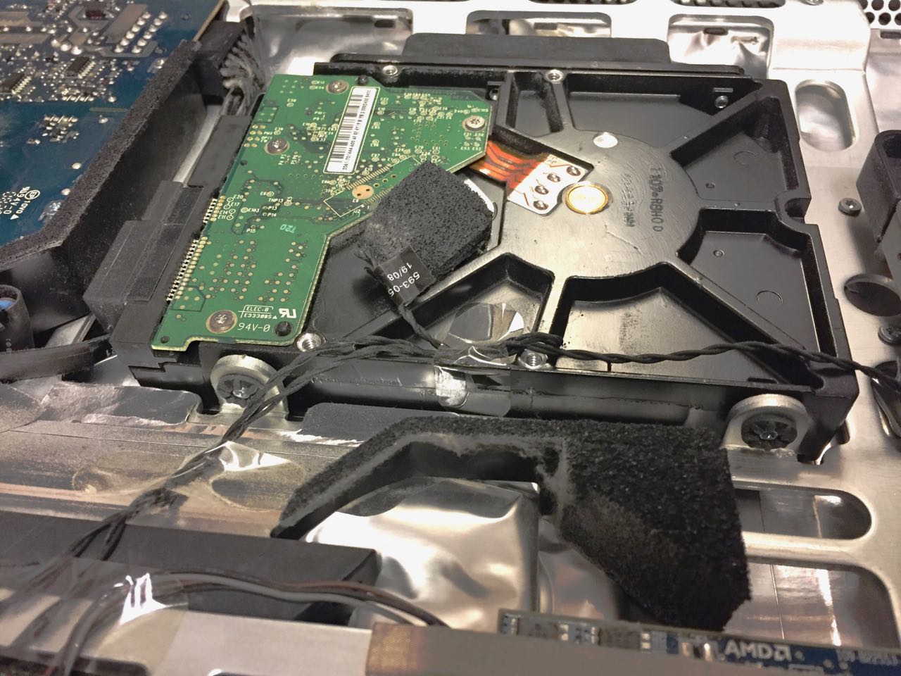 iMacのHDDからSSDへの換装（iMac Early 2008） – 私は何から出来ている