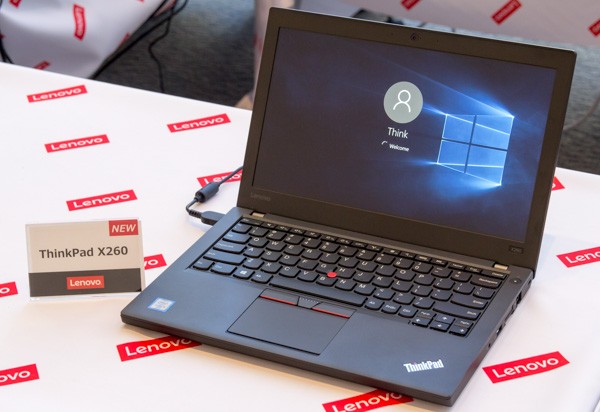 12.5型ThinkPad X260登場！新モデルとThinkPad X250の違いは