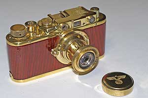 妖しいカメラとマイクロフォーサーズの物語 金色の偽ライカ