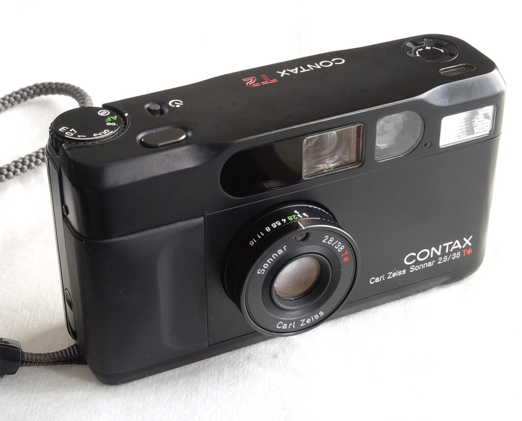 第112話 コンパクトフィルムカメラ コンタックス CONTAX T2 – こぼうし