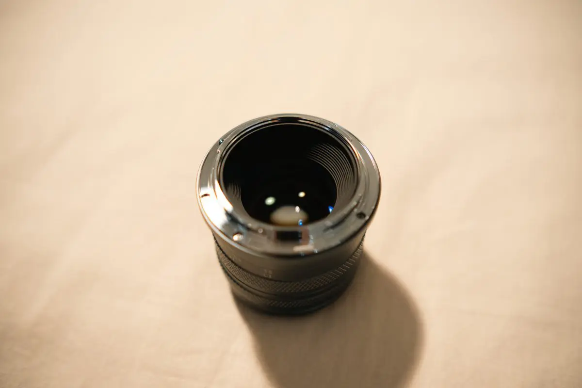 安価なのに写りは抜群の単焦点レンズ！「AstrHori 50mm F2.0」実写