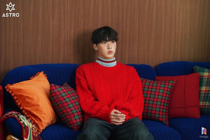 ASTRO」ユンサナ、無邪気な少年のようなイメージで微笑み誘う…ファンへ