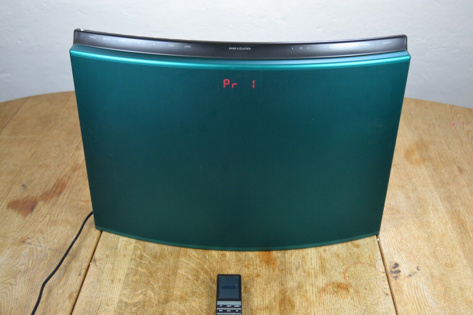 BeoSound 1 Portable CD/Tune + Wall bracket + Beo 4 remote