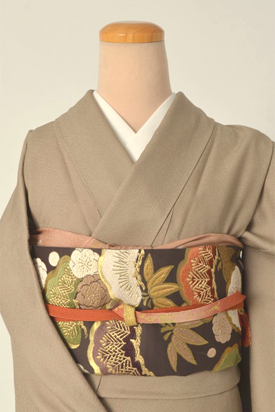 色無地（灰色に鮫小紋）[一つ紋]｜着物レンタルあき (来店着付け無料