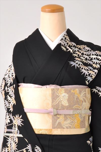 訪問着[黒地の竹、笹の葉模様］｜着物レンタルあき (来店着付け無料