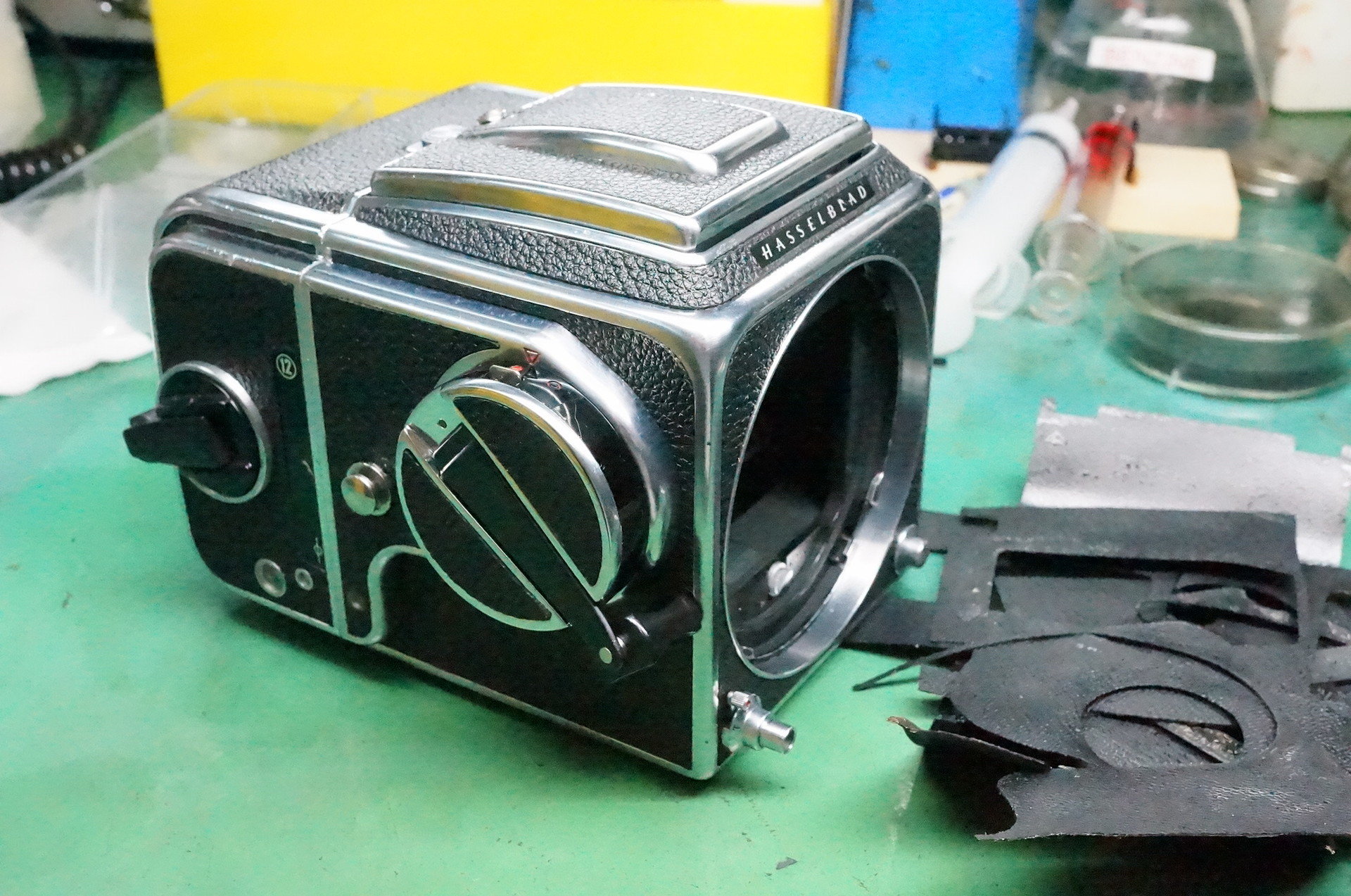 ハッセルブラッド500CM 先日のオーバーホール処理の続きです