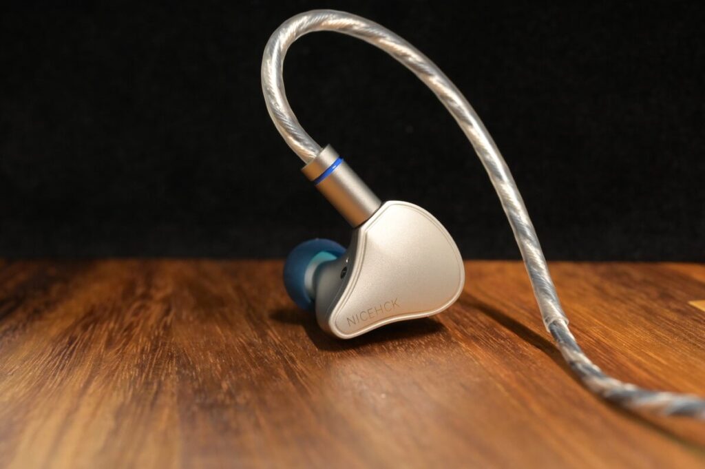 素人的レビュー】高級有線イヤホン NICEHCK ヒマラヤを購入してみた