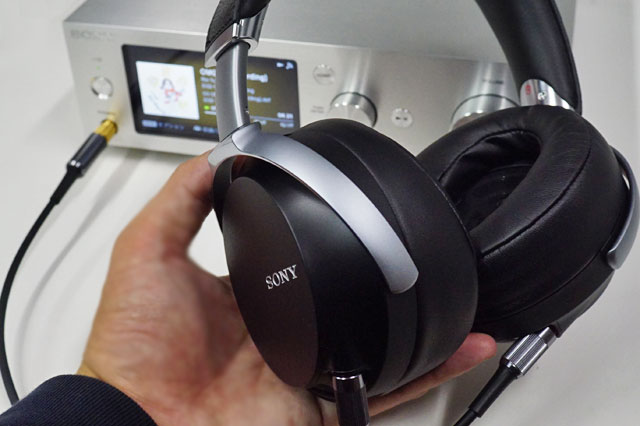 ステレオヘッドホン「MDR-Z7」で聴いてみた最初の雑感。 - ソニーが