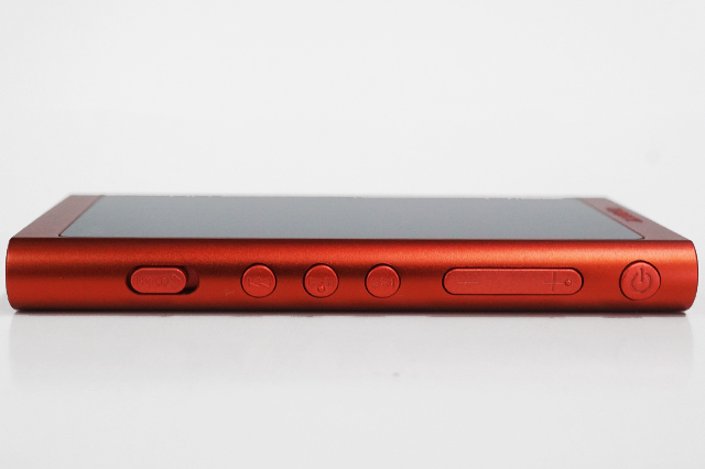 削り出しアルミボディの質感が向上したウォークマン「NW-A50シリーズ