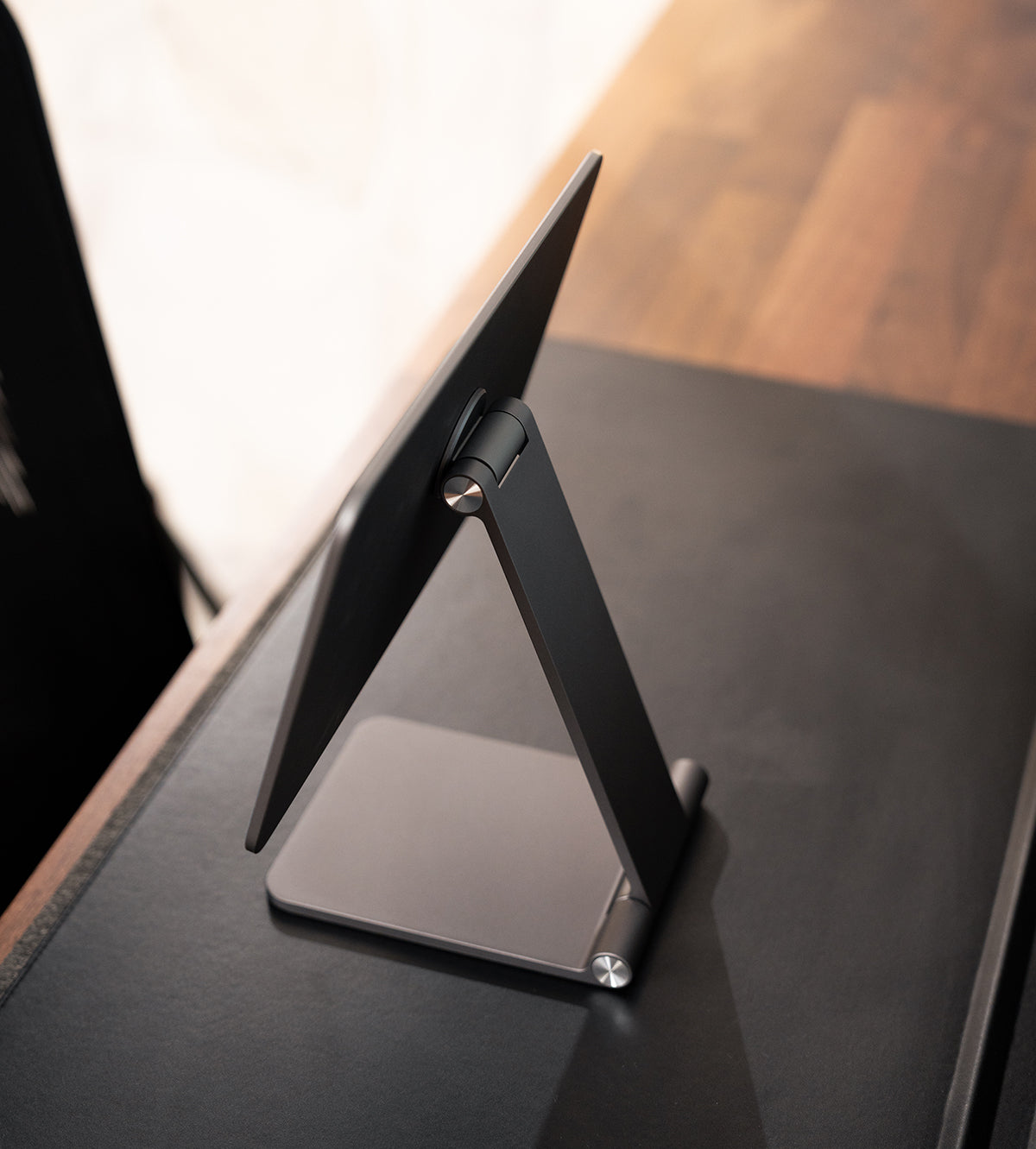 KUXIU X33 Foldable Magnetic iPad Stand