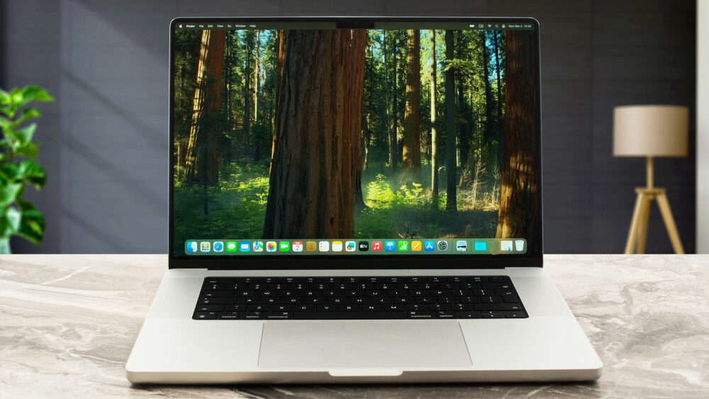 アップル MacBook Pro 16 (M4 Pro / M4 Max)レビュー - プロシューマー