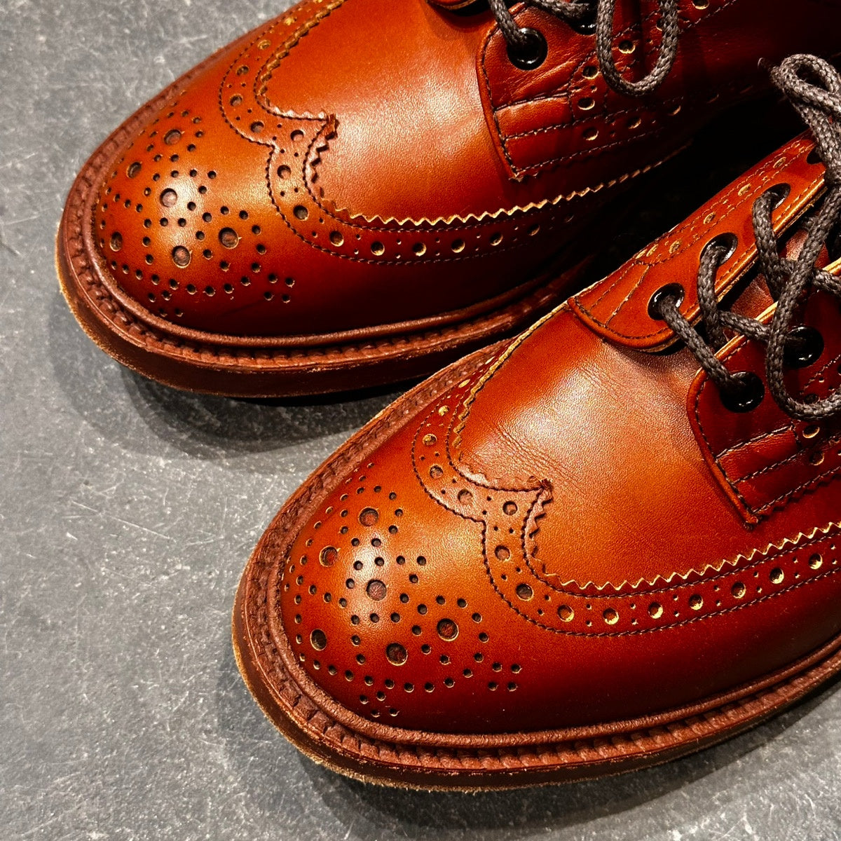 極美品【Tricker's】トリッカーズ バートン ウイングチップ カーフ