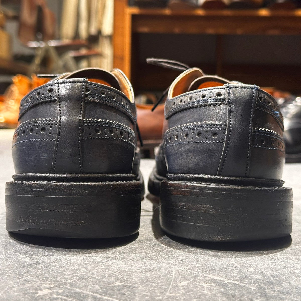 Tricker's】トリッカーズ ロングウイングチップ M5164 カーフ ネイビー