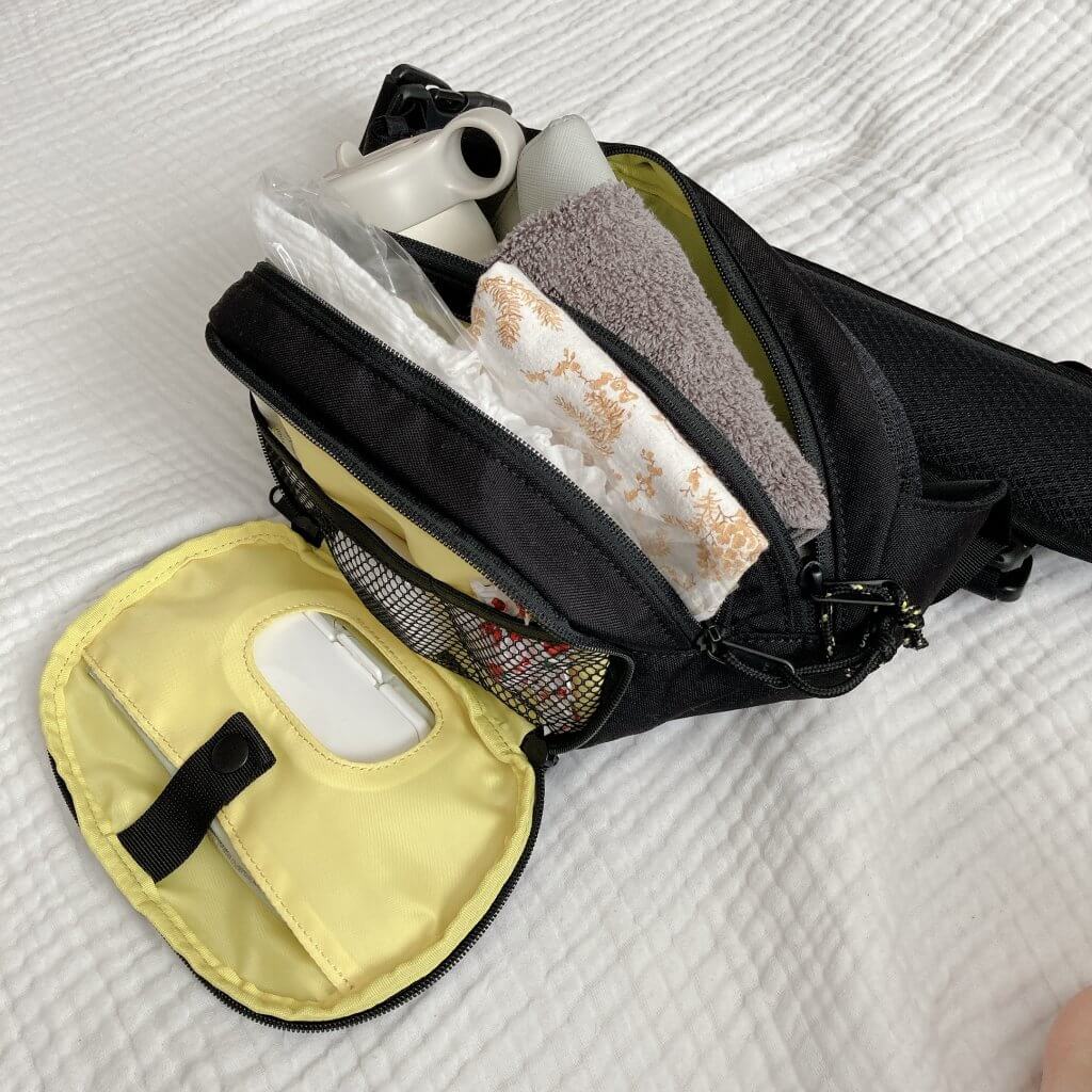 ヒップシート付きショルダーバッグHugooでお出かけが楽に | LEE