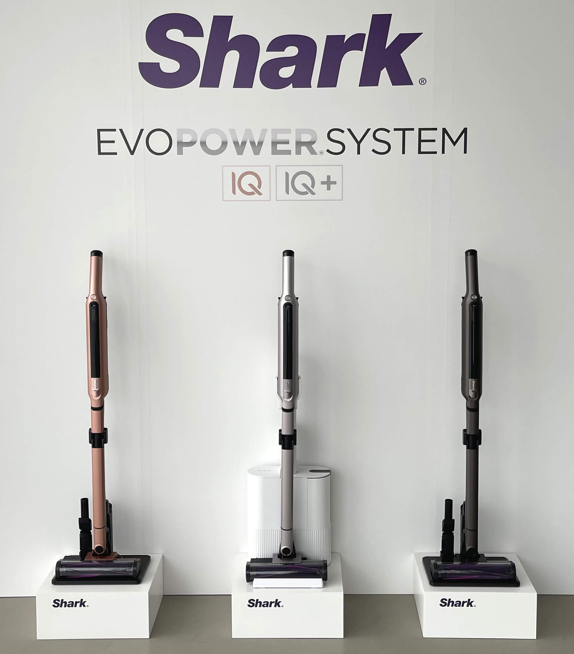 最新クリーナー】自動ゴミ収集ドック搭載でストレスフリーなシャーク