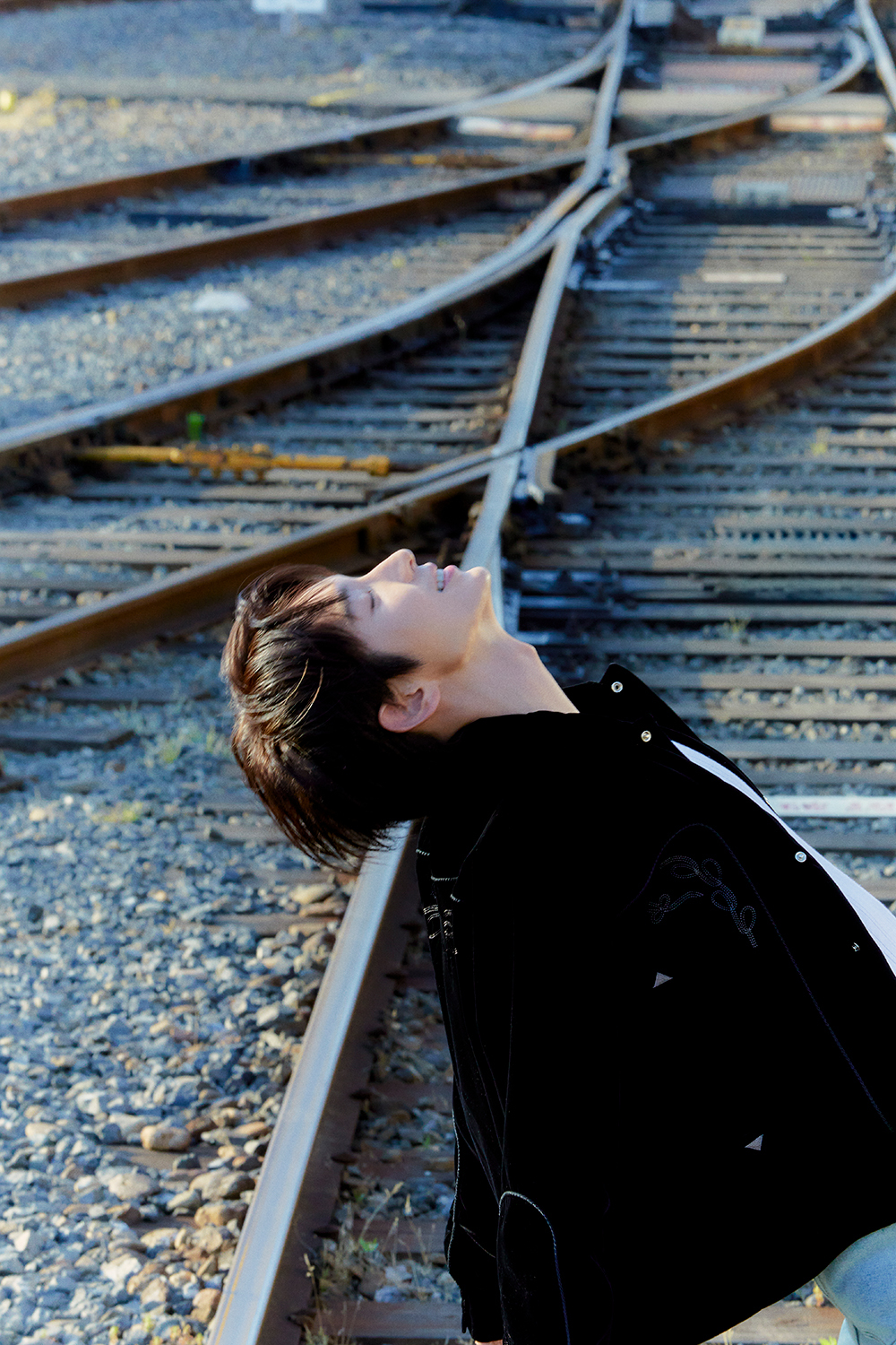 イ・ジュンギ公式マガジン2025 'VERY ORDINARY DAYS'」一部写真 特別