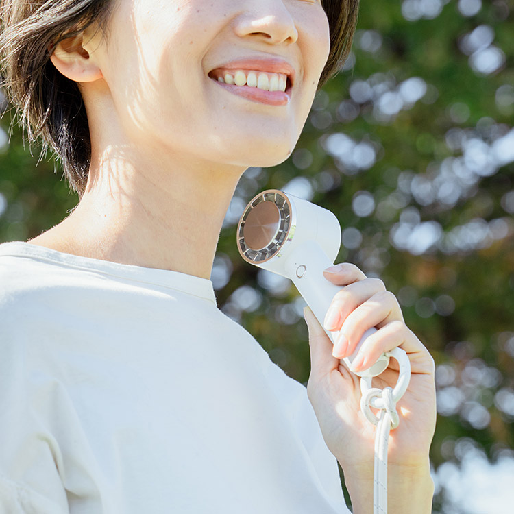 ペルチェ冷却機能ハンディファン カラビナ付 LCAF004 | Life on