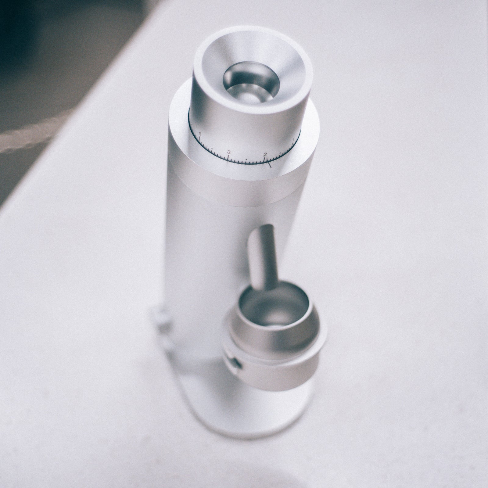 LIGHT UP COFFEE】電動ミル OPTION-O LAGOM P64