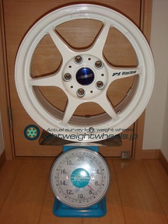 Buddy club P1 Racing SF 16inch 7J offset+42mm PCD114.3mm-5H 重量