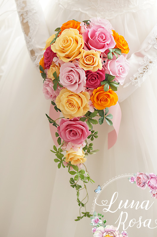 ピンク×オレンジのバラのキャスケードブーケ【プリザーブドフラワー】C-065