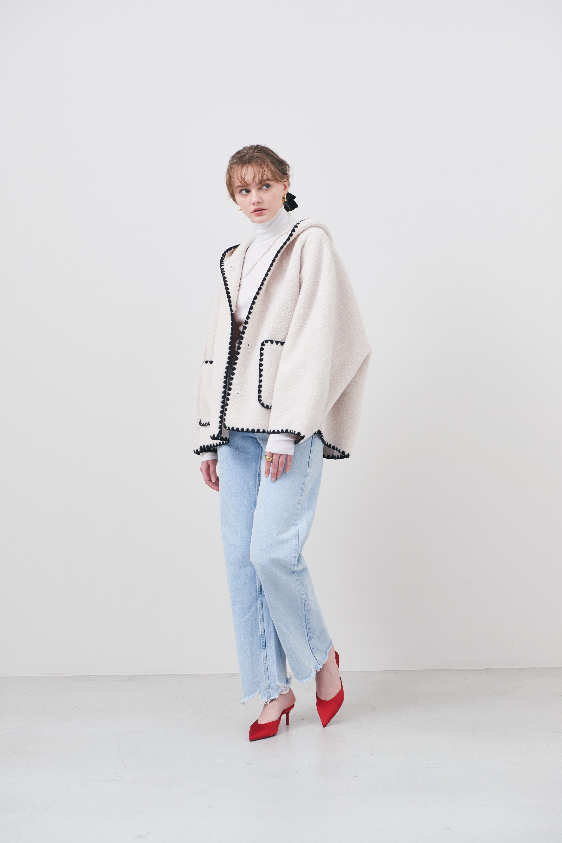 Scallop Boa Hoodie / Ivory – LIten.online