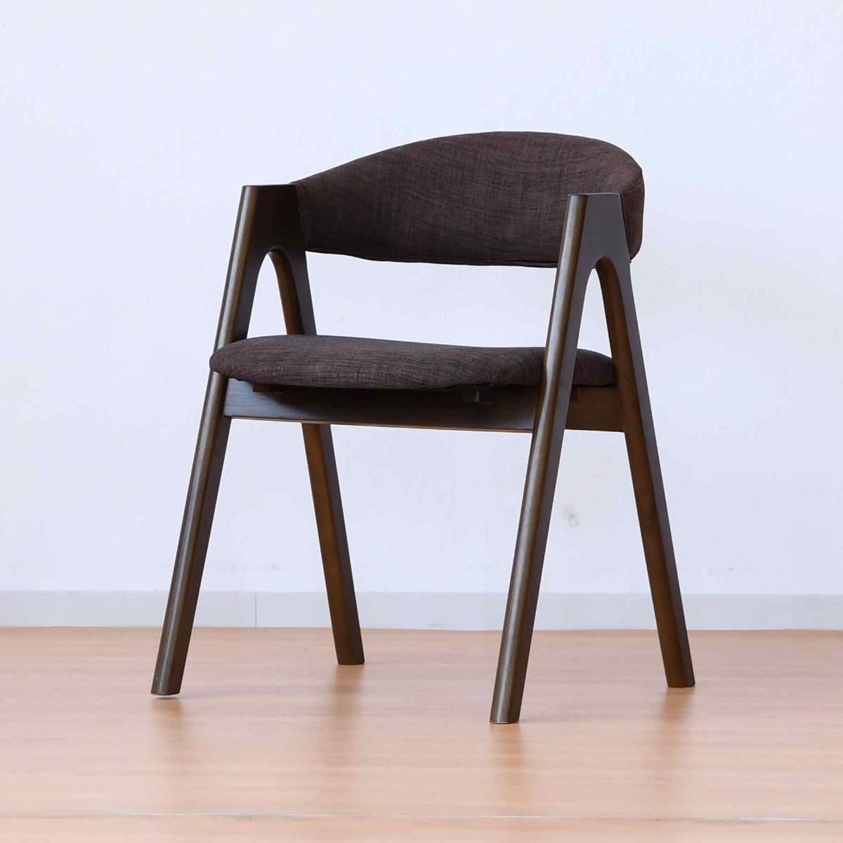 ダイニングチェア 2脚セット 肘付き 疲れにくい 背もたれ 完成品 座面