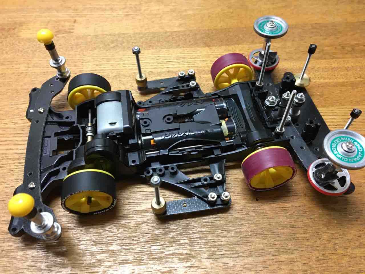 ミニ四駆ブログ FMAシャーシ最速改造 ペラタイヤ導入 : 子育て＆ミニ四