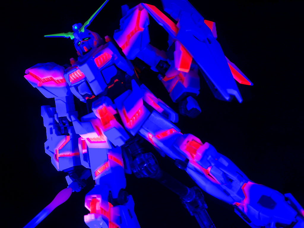 ROBOT魂 ユニコーンガンダム（サイコフレーム発光仕様）GLOWING STAGE