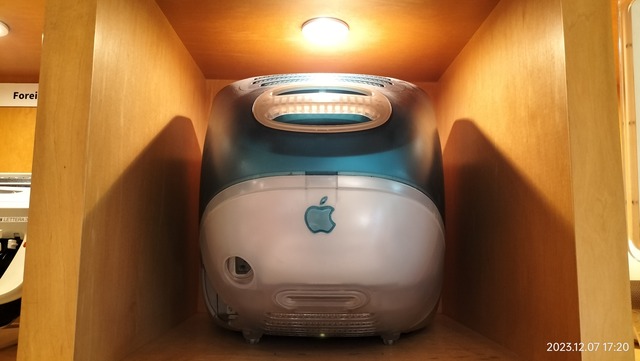 1998/平成10/Apple/iMac G3/ボンダイブルー/初代iMac/PowerPC G3 233